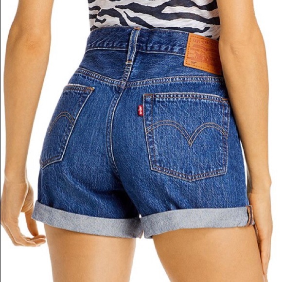 LEVI’S 501 CLASSIC ROLLED UP MID RISE SHORTS🎀 - Picture 6 of 6